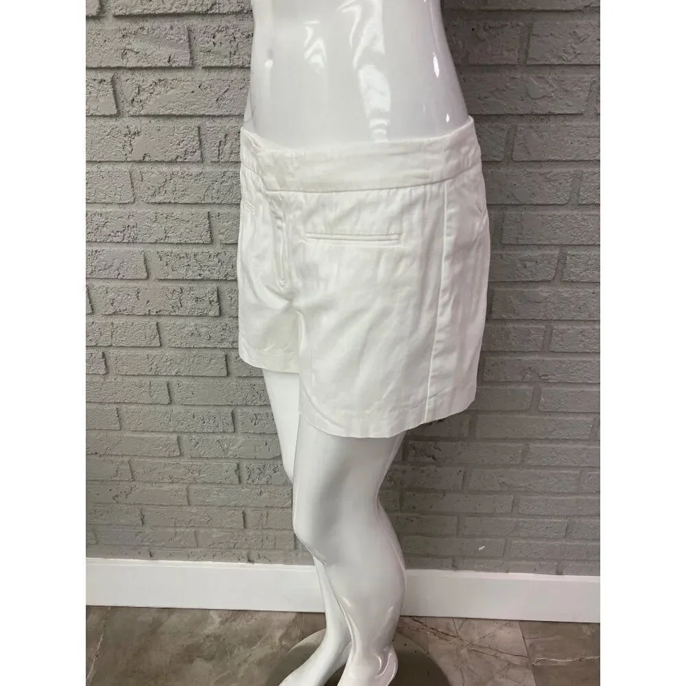 Gap Women White Classic Cotton Shorts With Pockets Size 6